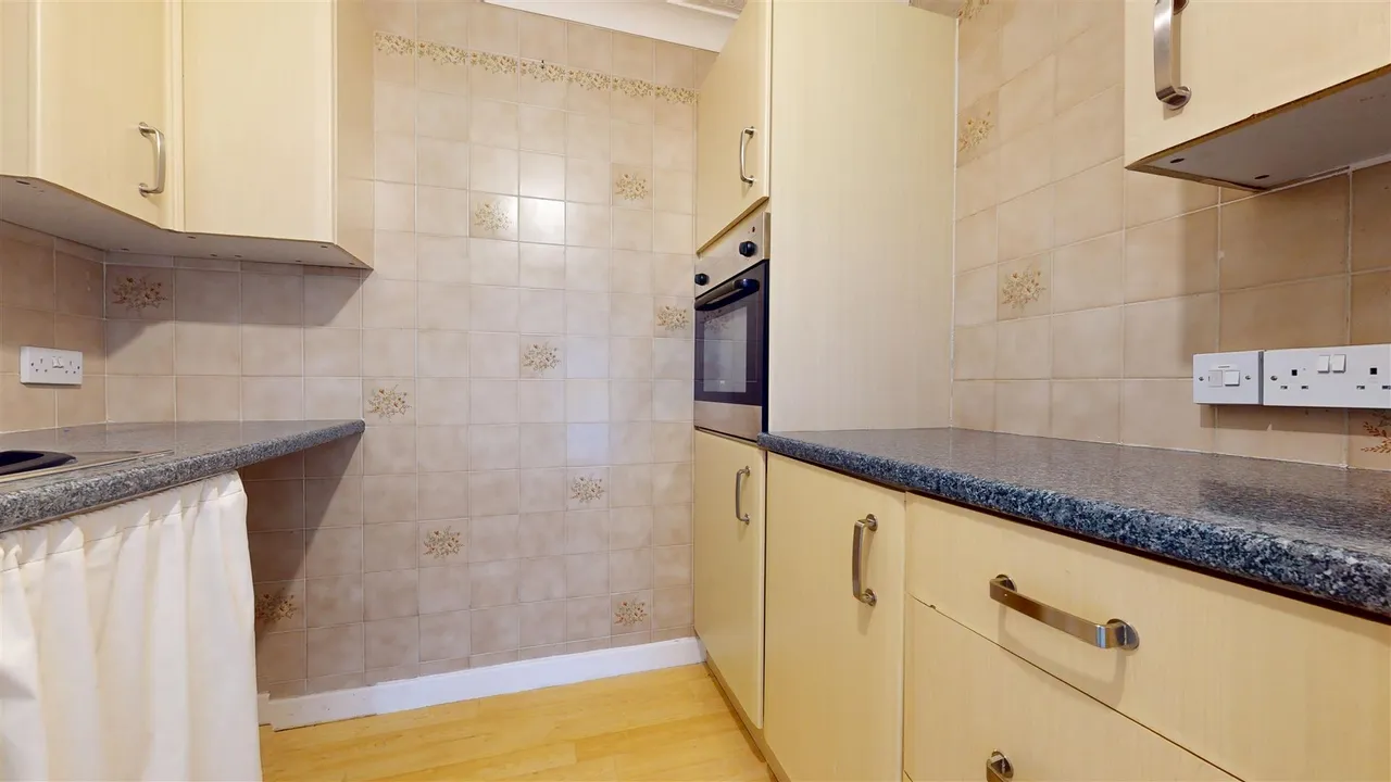 Flintergill Court, Heelands, photo 4
