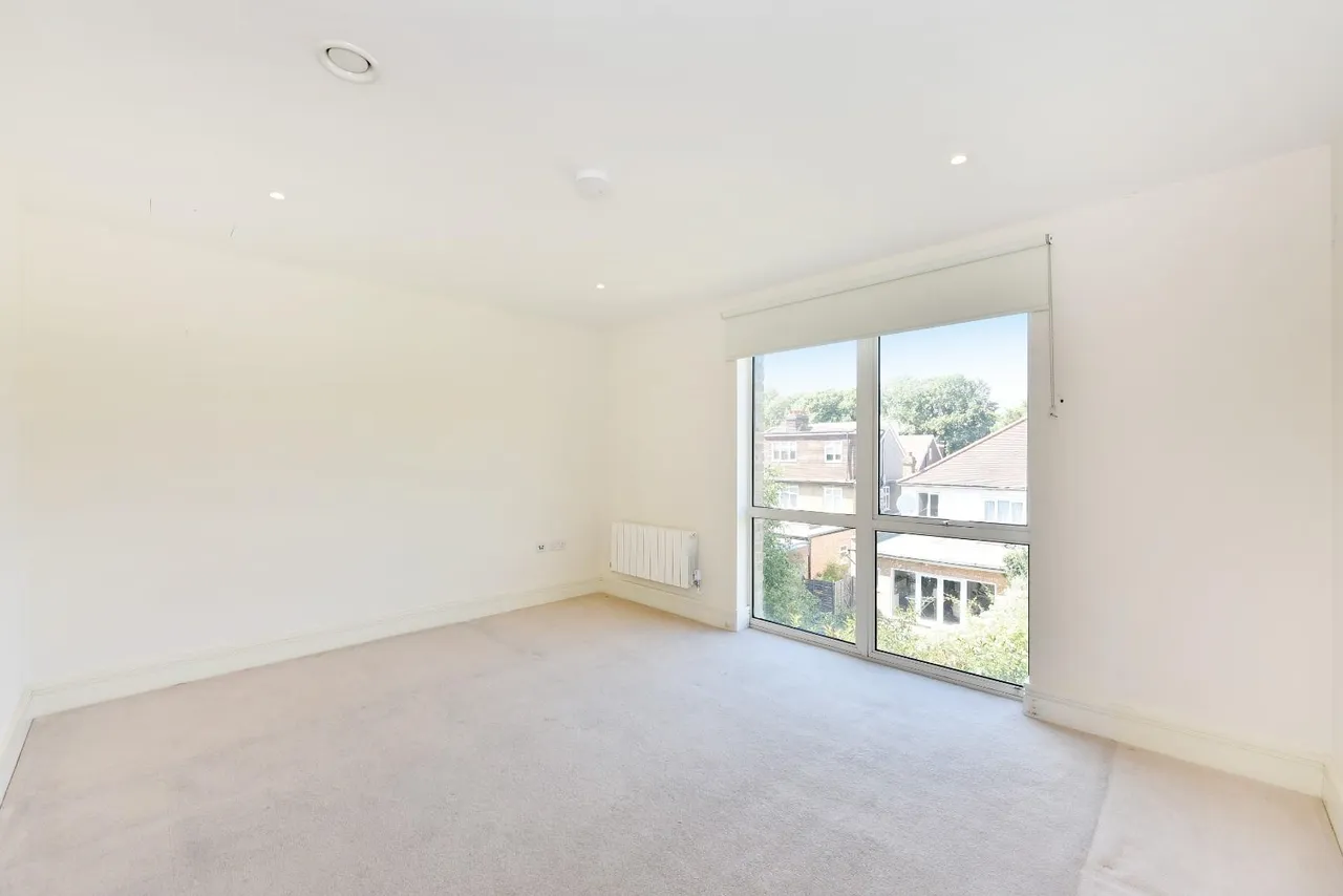 Sir Alexander Close, Acton, W3, photo 10