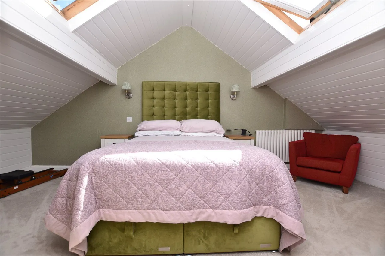 West Lea Drive, Tingley, WF3, photo 21