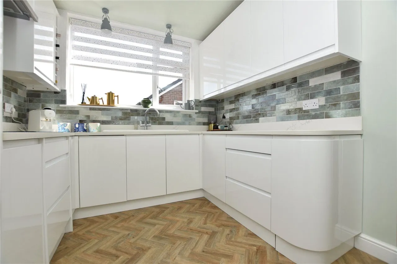 West Lea Drive, Tingley, WF3, photo 17