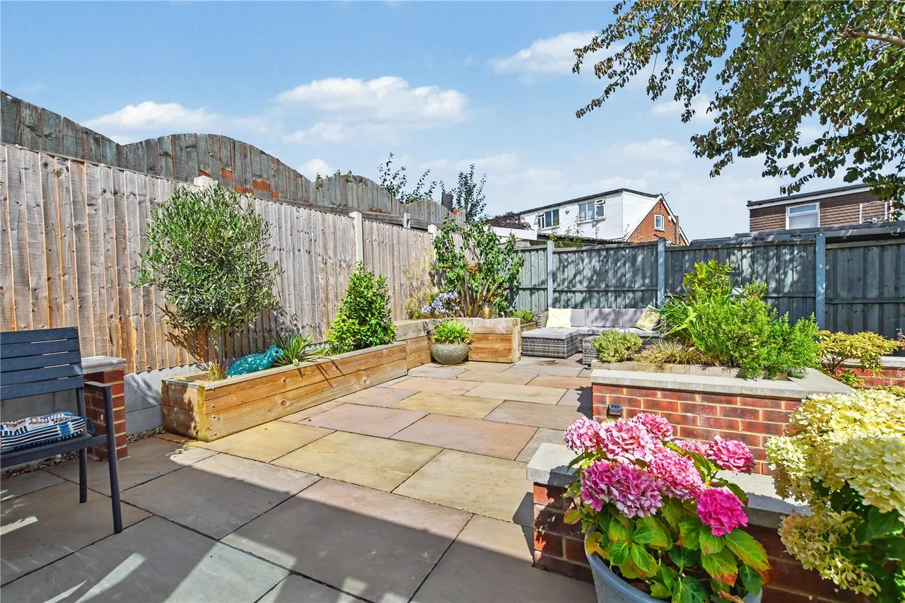 West Lea Drive, Tingley, WF3, photo 25
