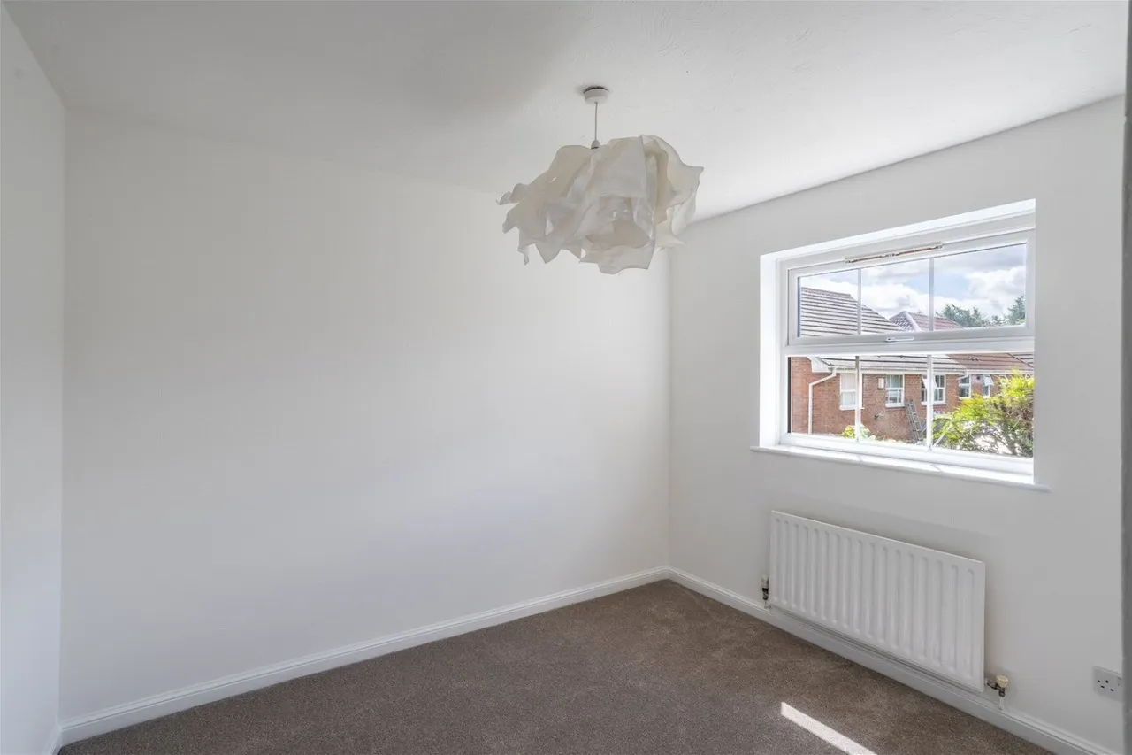 Swallowfield Close, Swallowfield Close, Priorslee TF2 9TG, photo 25