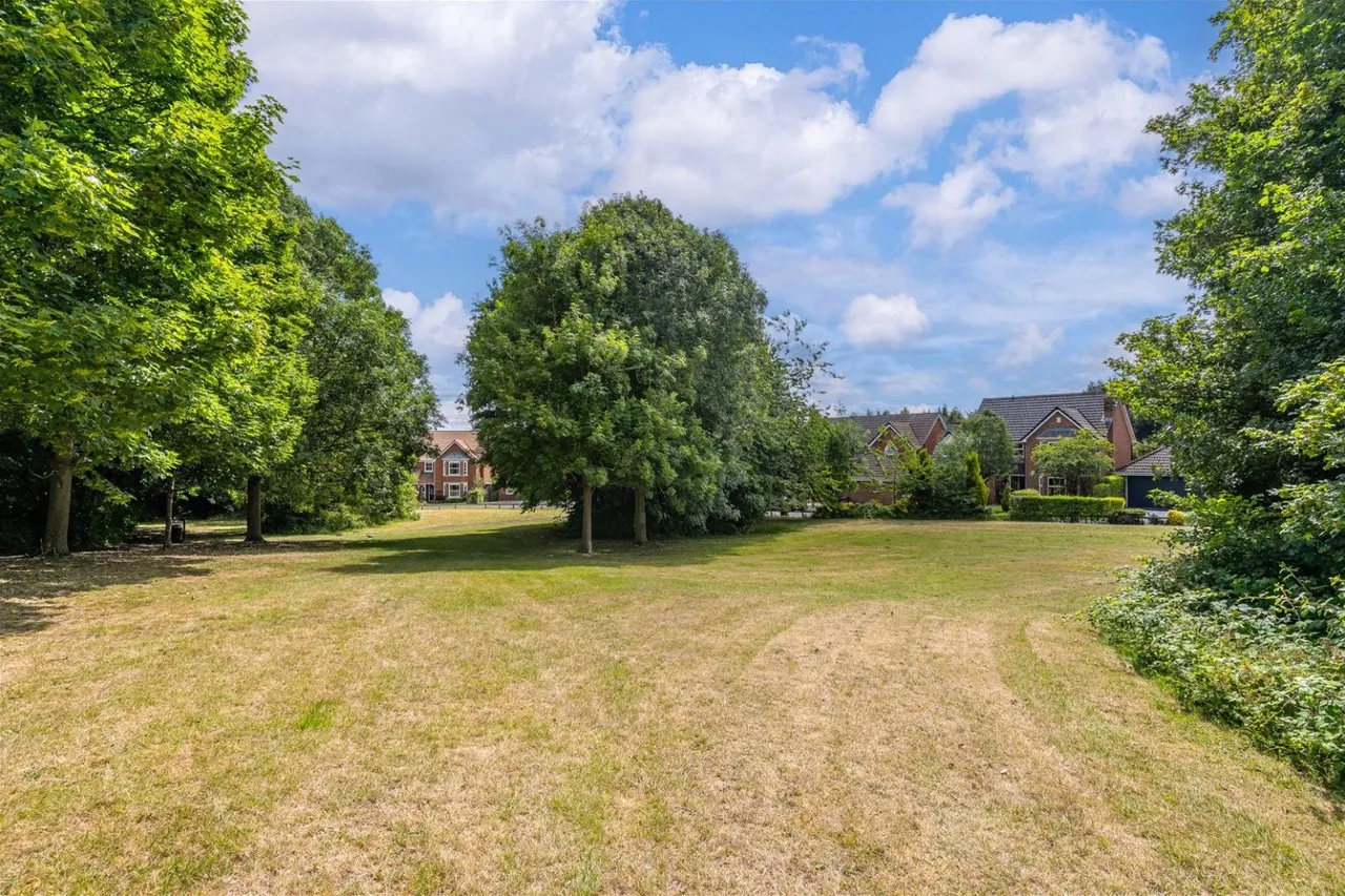 Swallowfield Close, Swallowfield Close, Priorslee TF2 9TG, photo 43