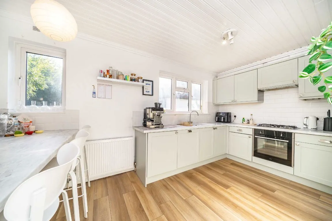Kings Avenue, SW4, photo 5