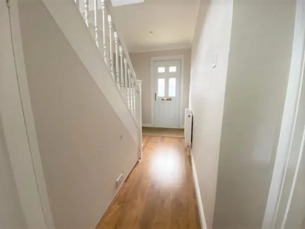 Queens Walk, Stamford, PE9, photo 9