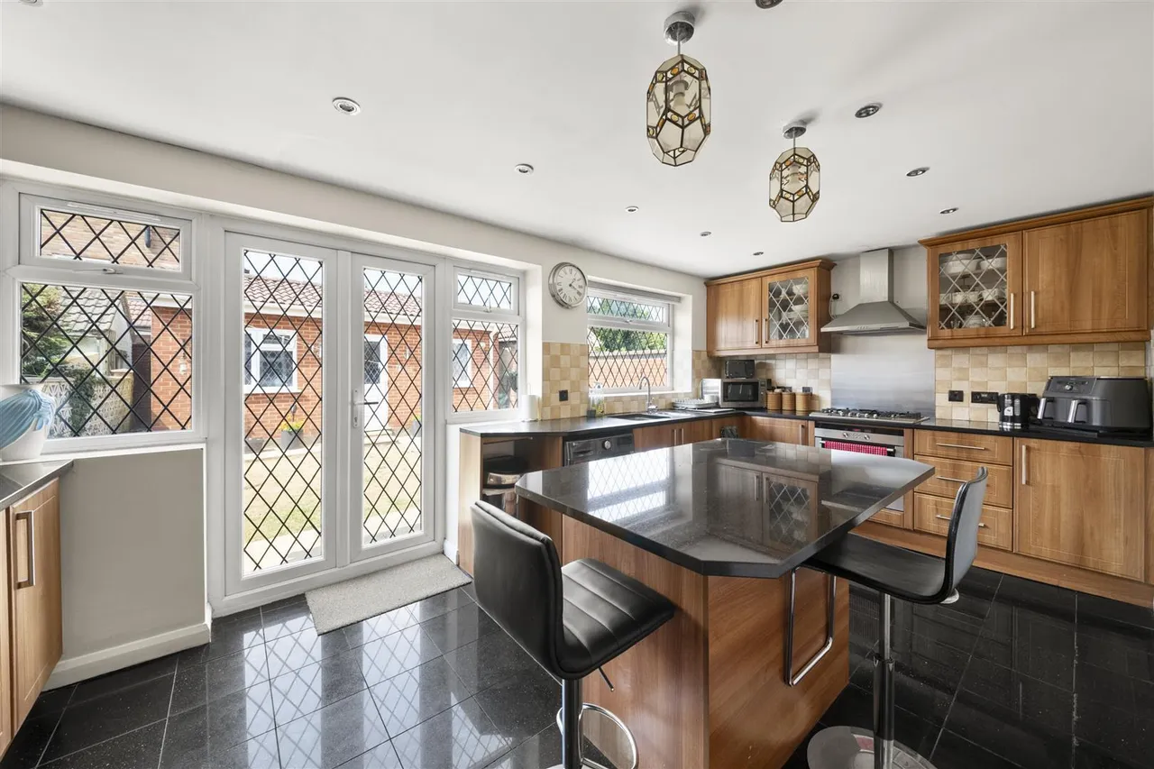 Friar Road, Hayes, photo 4