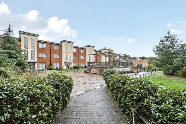 Jubilee Square, Reading, RG1, photo 16