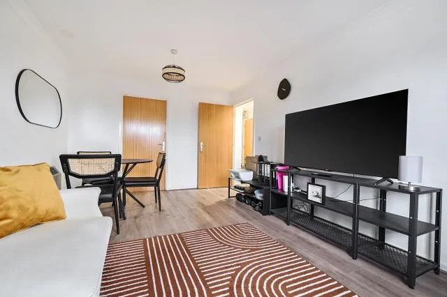 Jubilee Square, Reading, RG1, photo 5