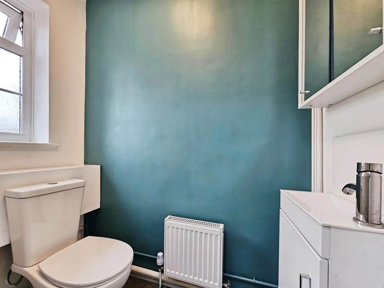 Waters Drive, Staines, TW18, photo 11