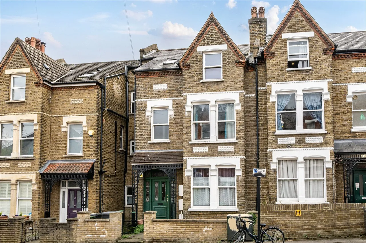 2 bed flat for sale — Ullswater Road, SE27