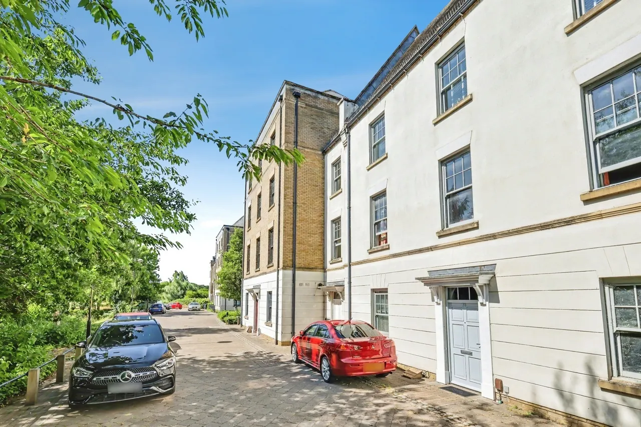 2 bed flat for sale — Clickers Drive, Northampton, Northamptonshire, NN5