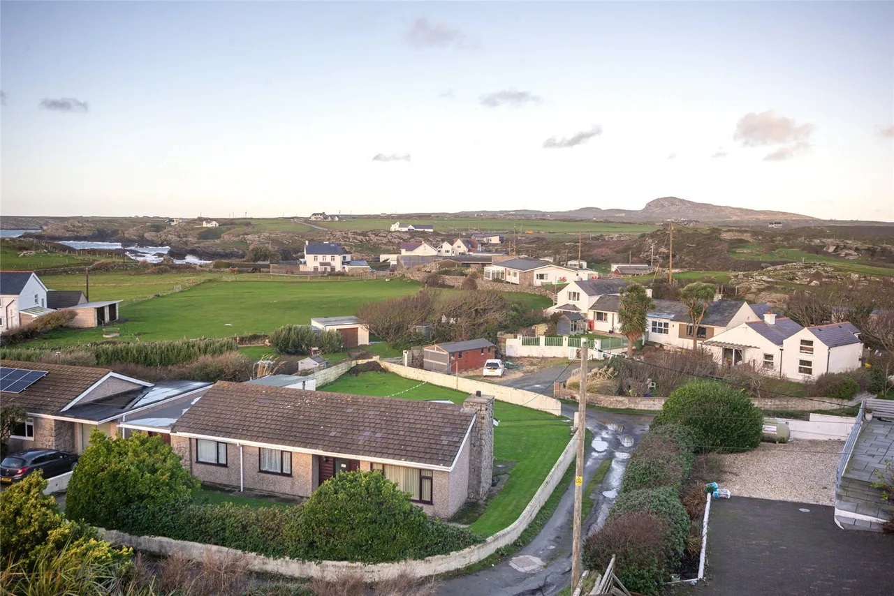 Lon Y Don, Trearddur Bay, photo 14