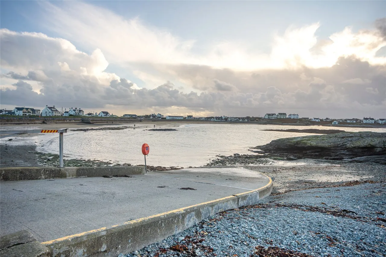 Lon Y Don, Trearddur Bay, photo 25