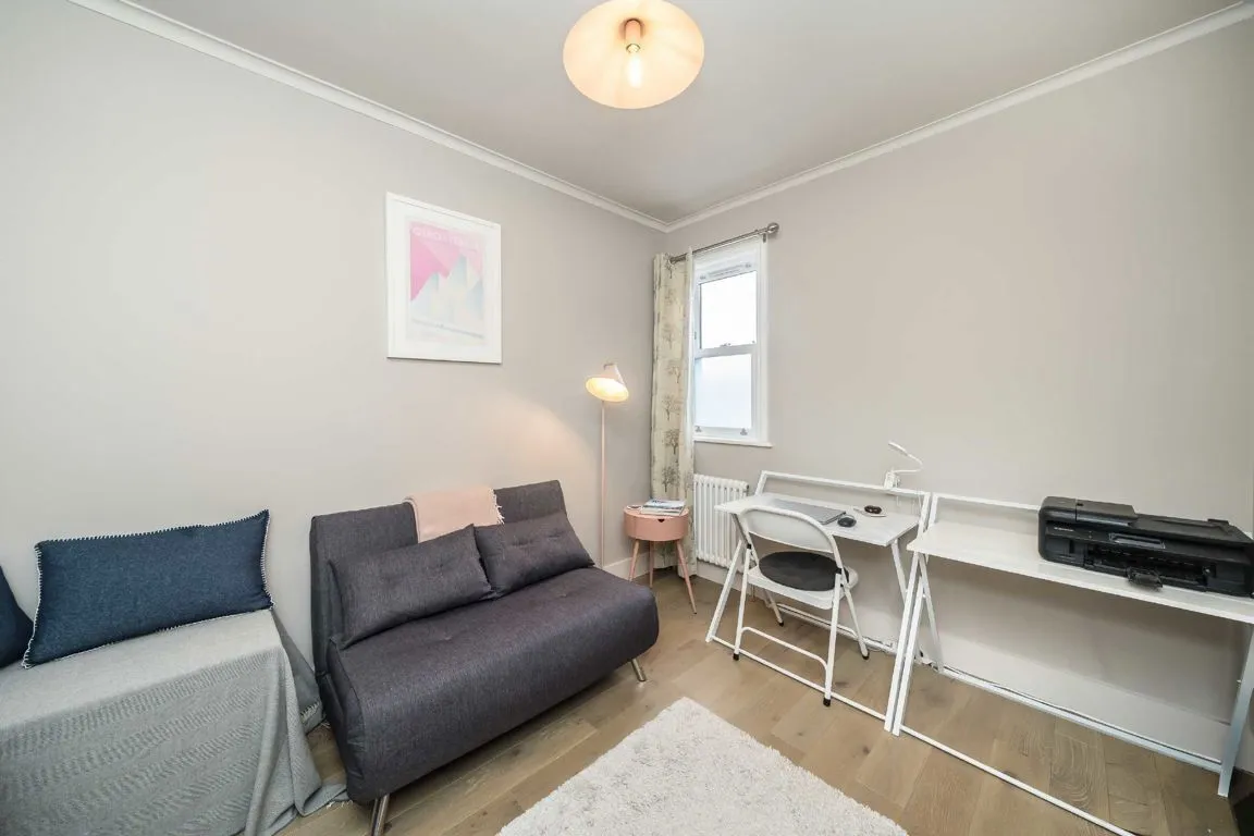 Willoughby Road, KT2, photo 6