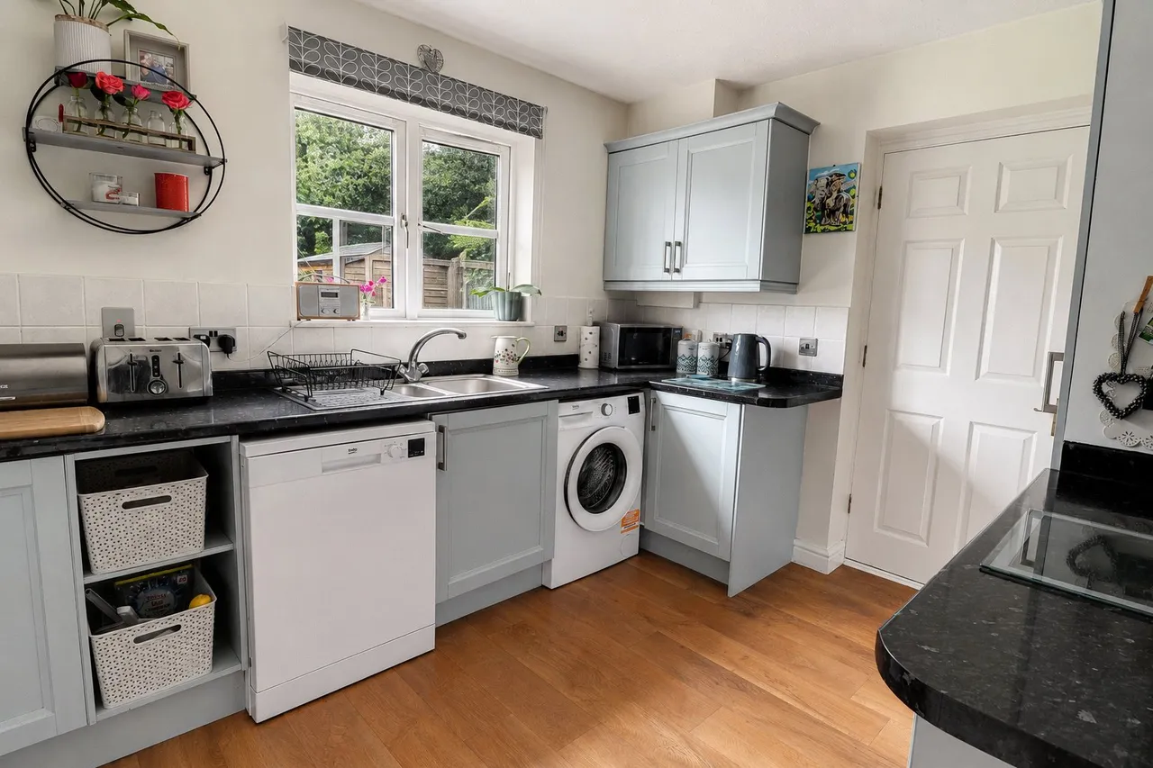 Goldfinch Close, Launceston, PL15, photo 4