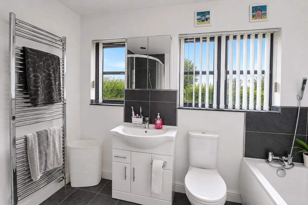 Goldfinch Close, Launceston, PL15, photo 13