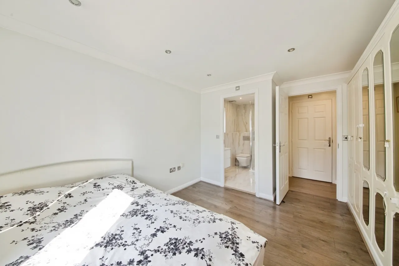 Stafford Close, London, N14, photo 7