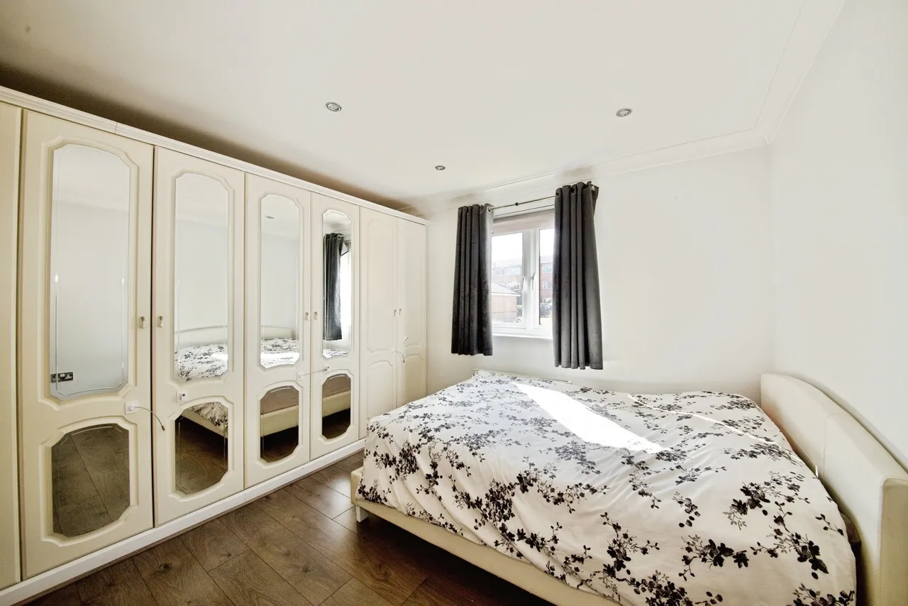 Stafford Close, London, N14, photo 2