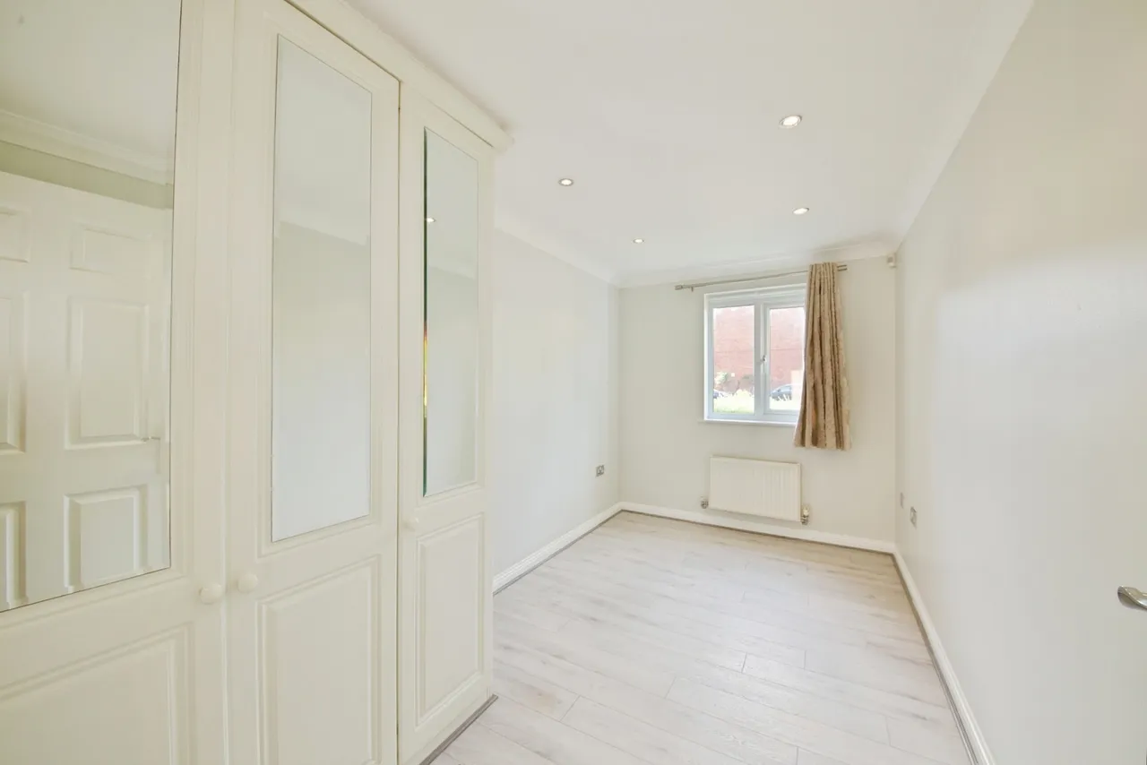 Stafford Close, London, N14, photo 16