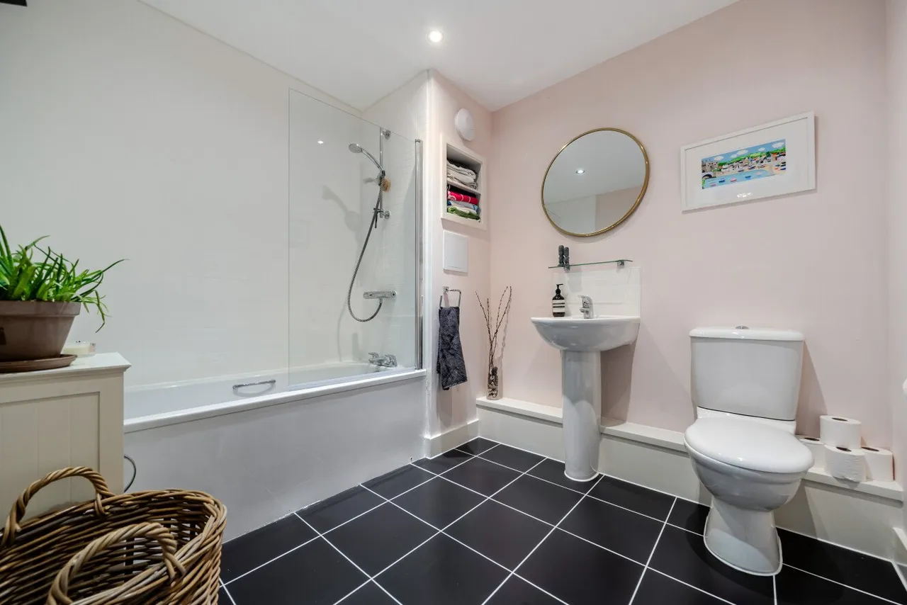 Limerick Close, Balham, London, SW12, photo 6