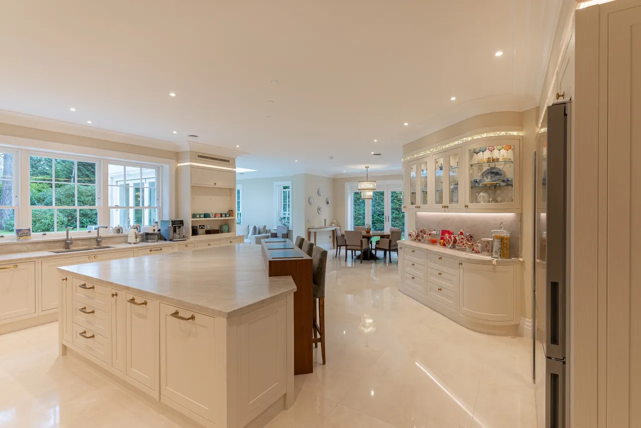 Wentworth Estate, Surrey, GU25 4RY, photo 5