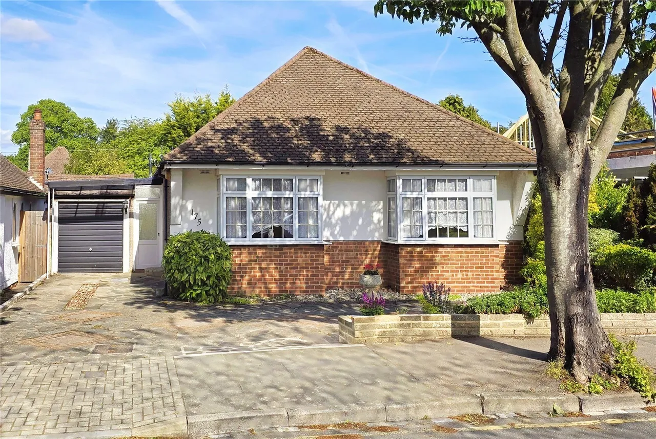 2 bed house for sale — Felstead Road, Orpington, BR6