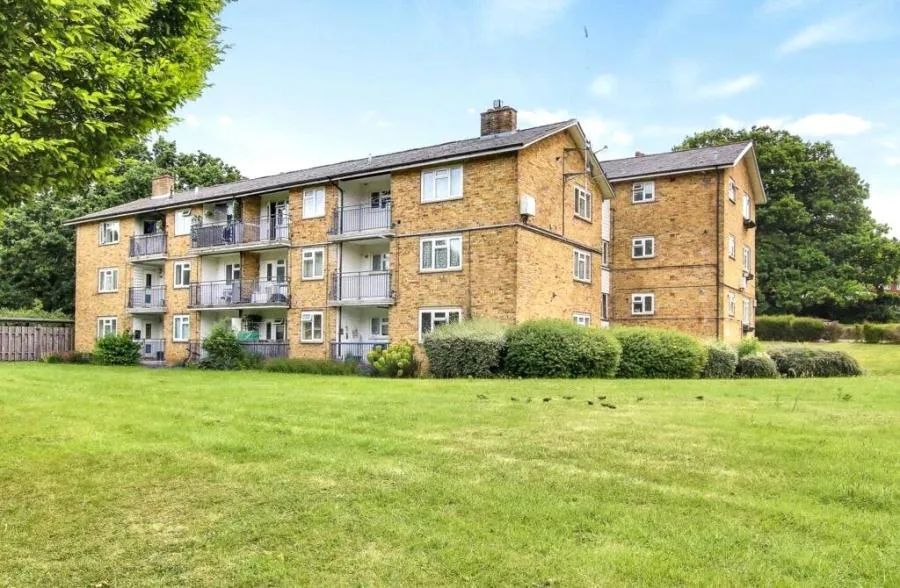 1 bed flat for sale, Windlesham Road, Priestwood, RG42