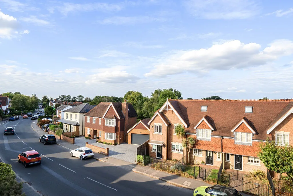 Hersham Road, Hersham, KT12, photo 12