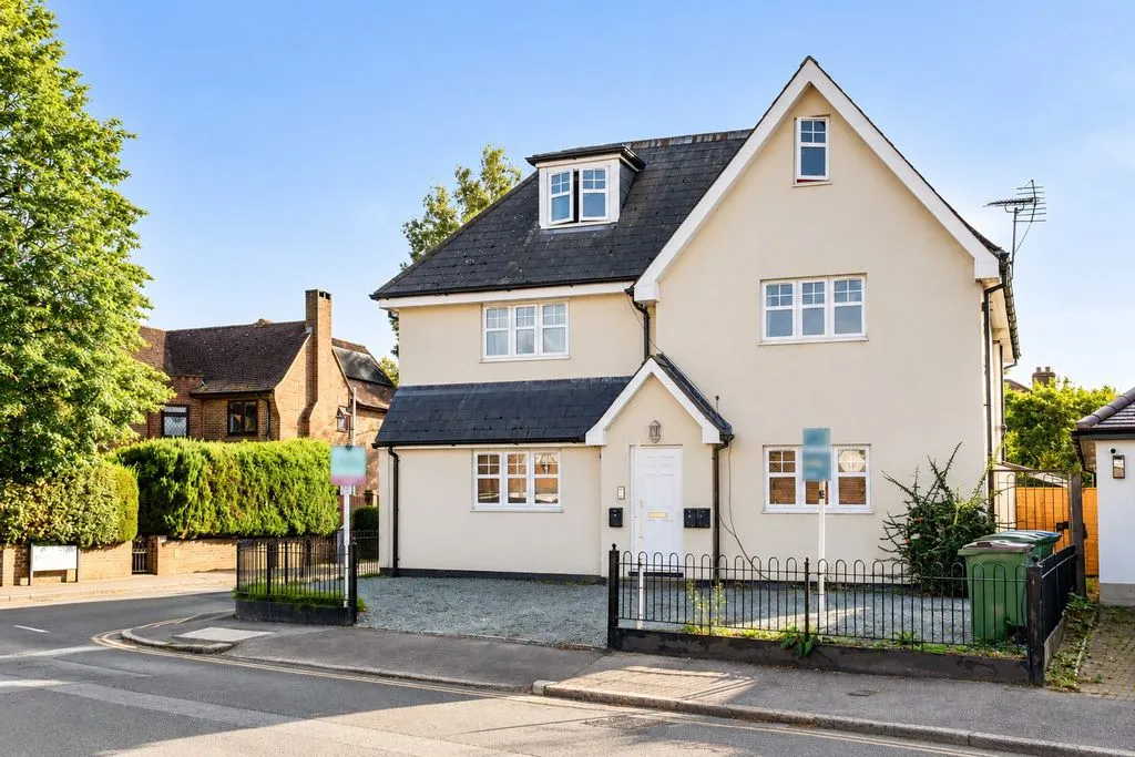 Hersham Road, Hersham, KT12, photo 14