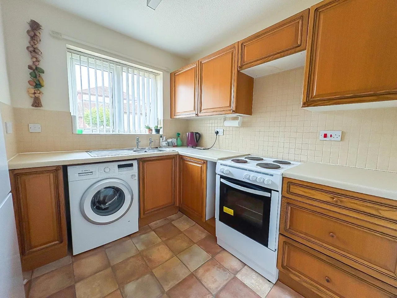 Kingshill Gardens, Nailsea, BS48, photo 2