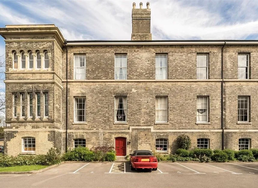 2 bed flat for sale — Gilbert Close, Woolwich, SE18