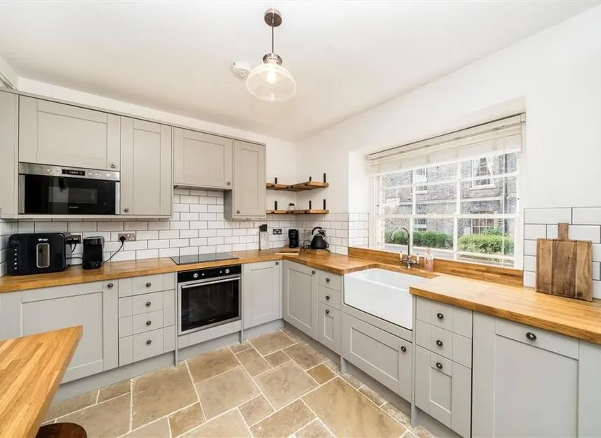 Gilbert Close, Woolwich, SE18, photo 2