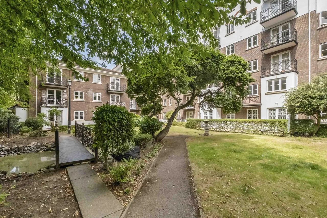 Brompton Park Crescent, West Brompton, SW6, photo 4