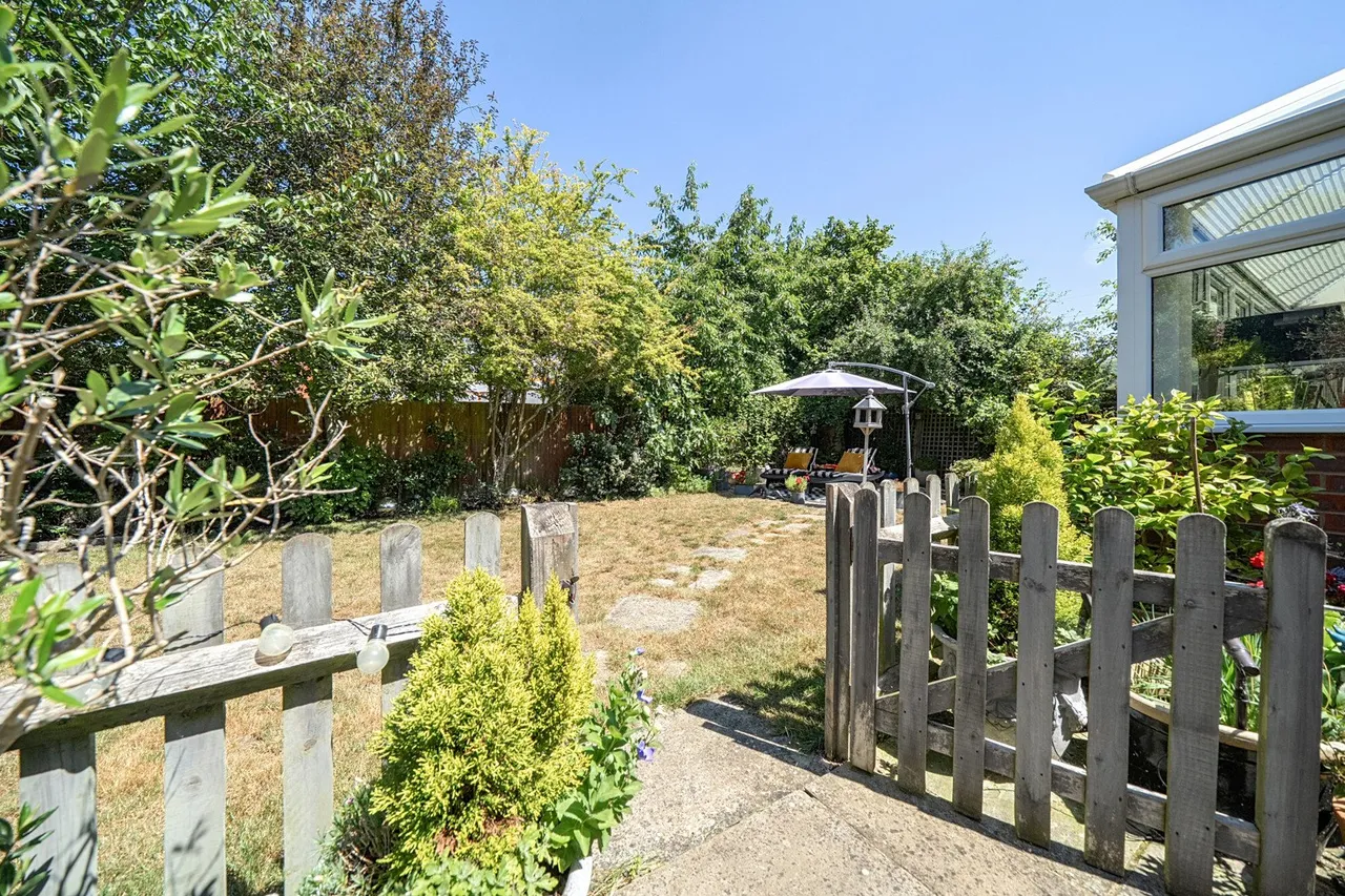 Oldfield Drive, Rochester, ME1, photo 28