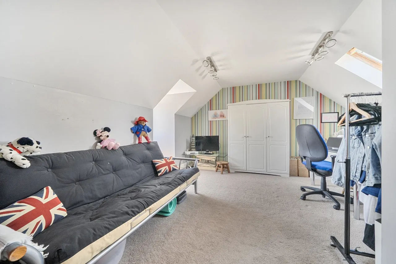 Oldfield Drive, Rochester, ME1, photo 22