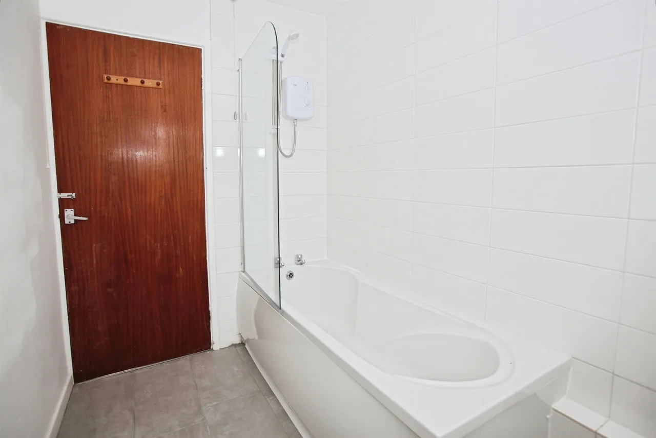 Trewartha Court, Whitchurch, CF14, photo 12