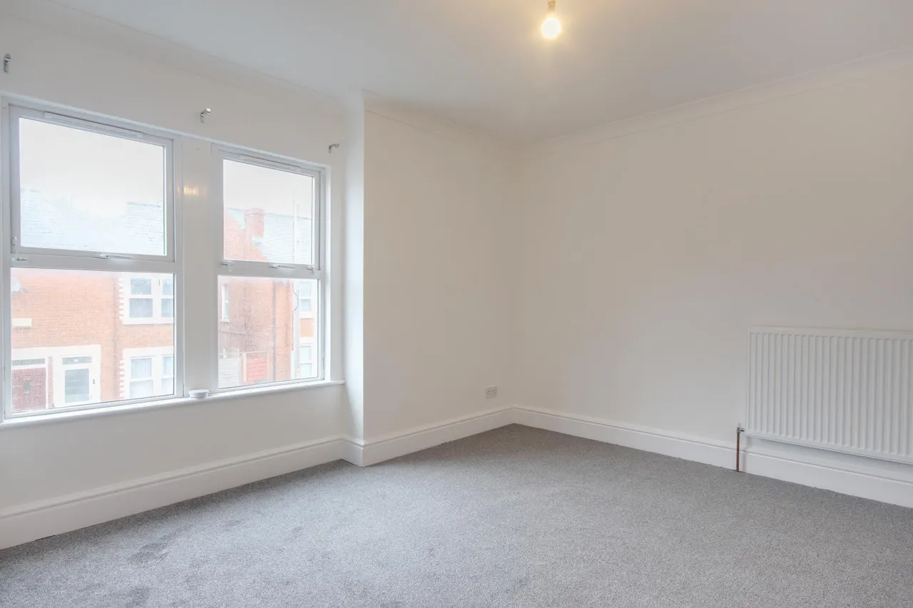 Knowles Road, Tredworth, GL1, photo 5