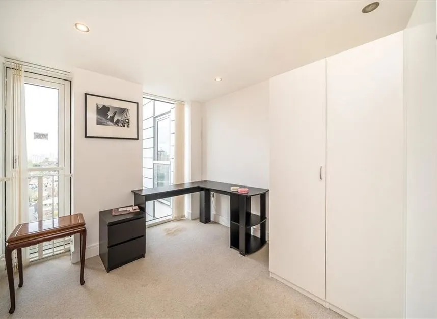 Mill Lane, New Cross, SE8, photo 6