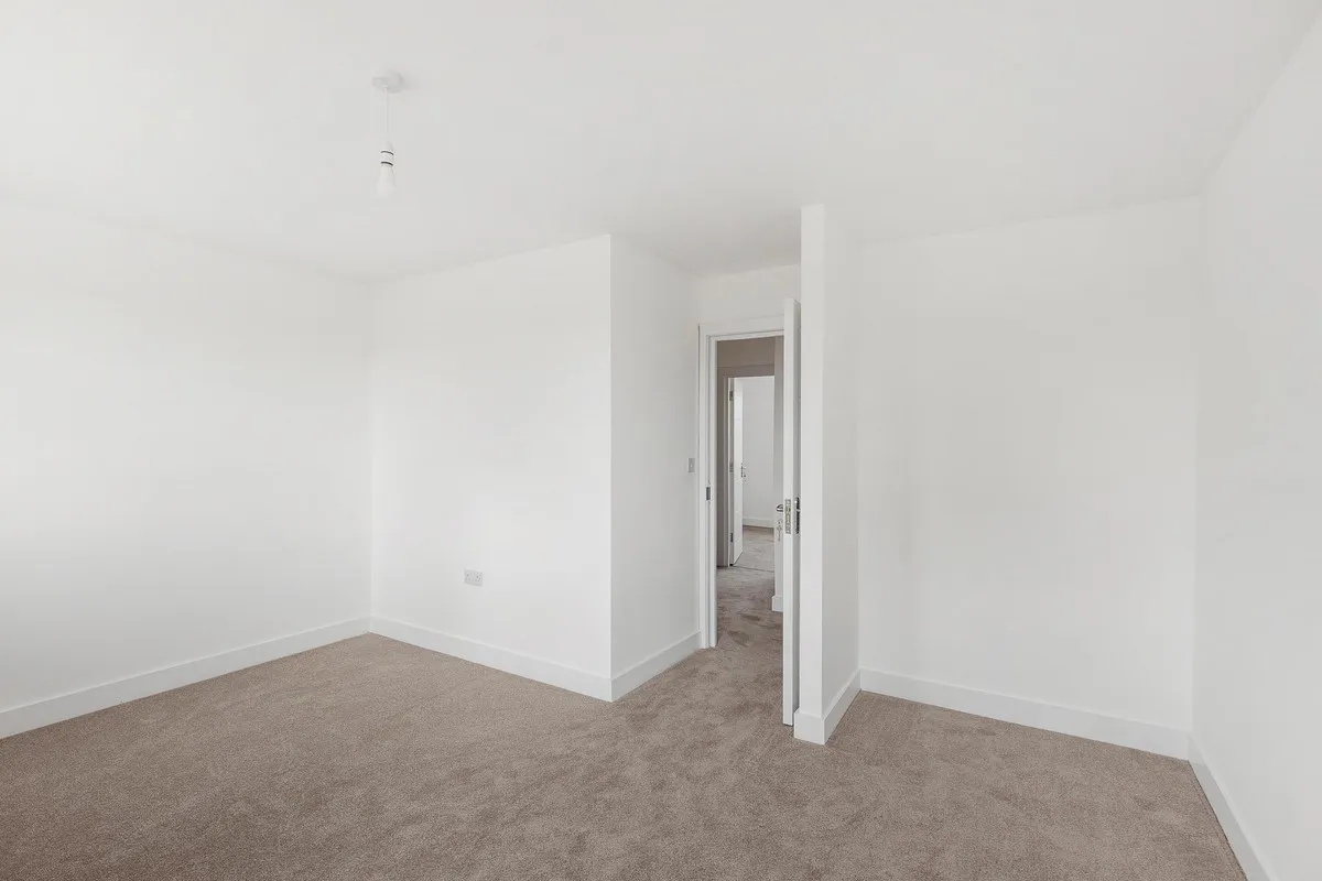 Slough, SL1, photo 12