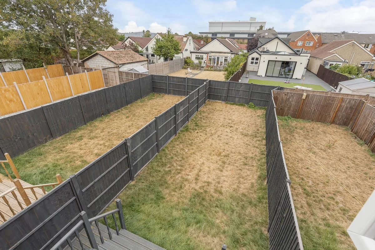 Slough, SL1, photo 15