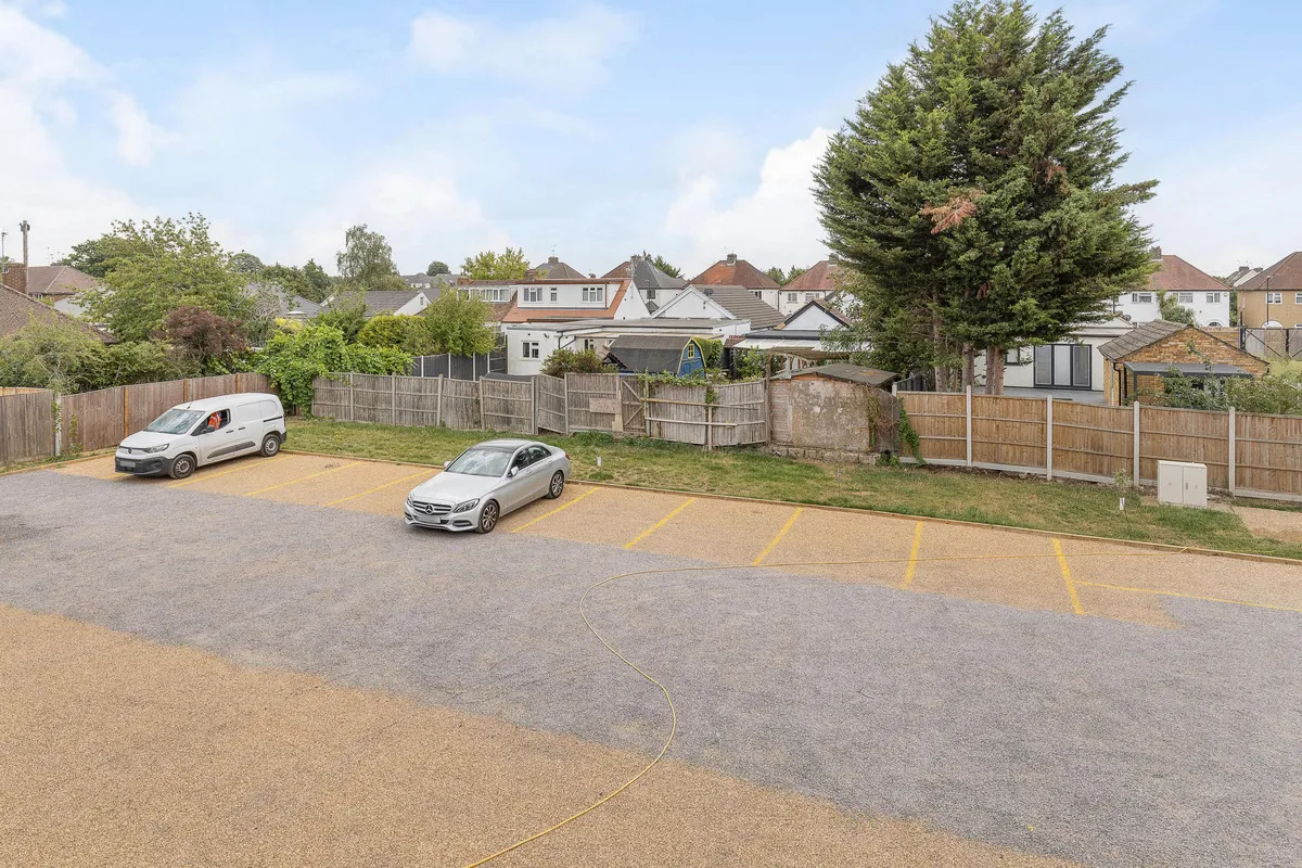 Slough, SL1, photo 17