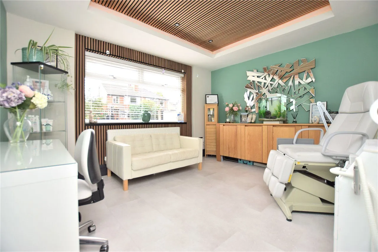 Park Avenue, Crossgates, LS15, photo 13