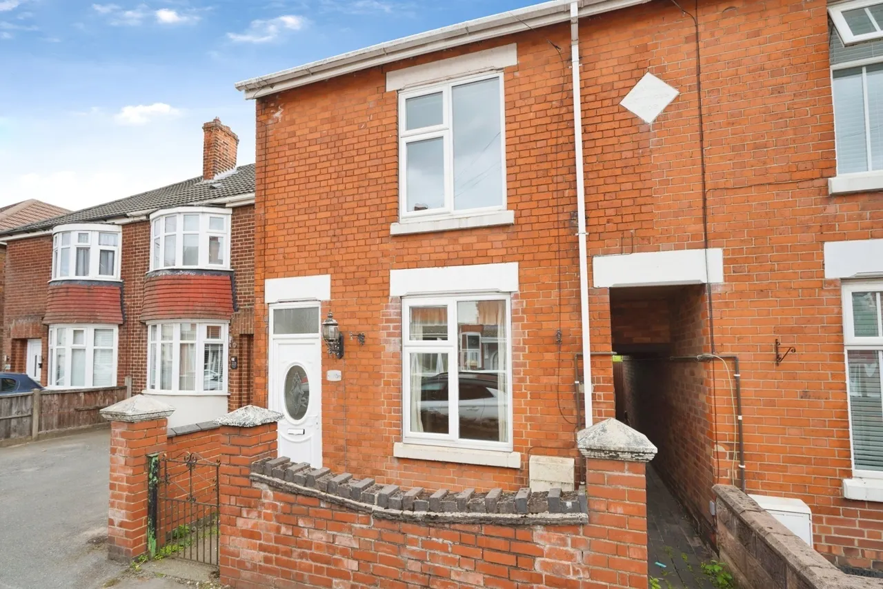 2 bed house for sale, Highfield Street, Coalville, LE67