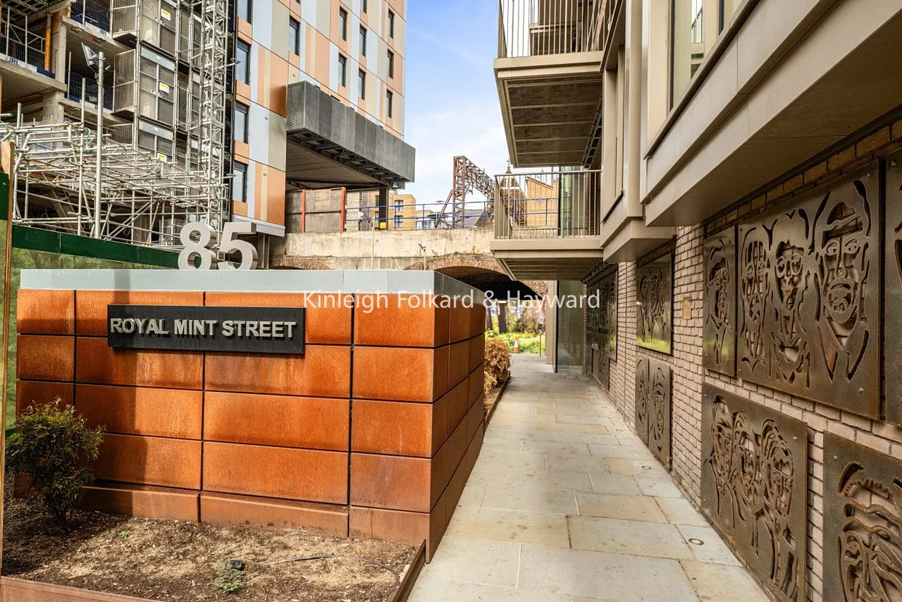 Royal Mint Street, London, E1, photo 5