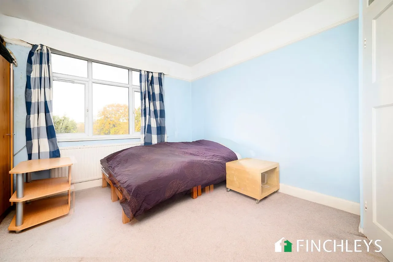 Lyndhurst Gardens, London, N3, photo 13
