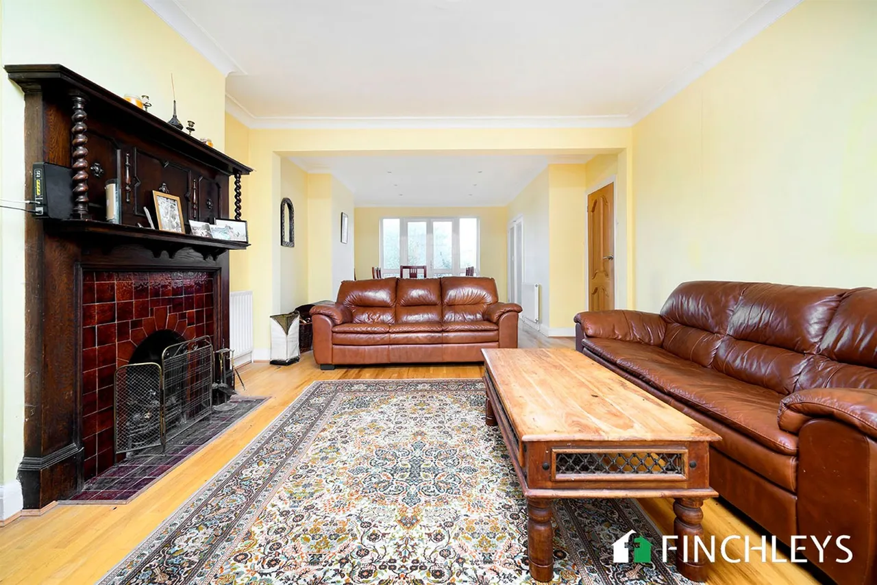 Lyndhurst Gardens, London, N3, photo 6