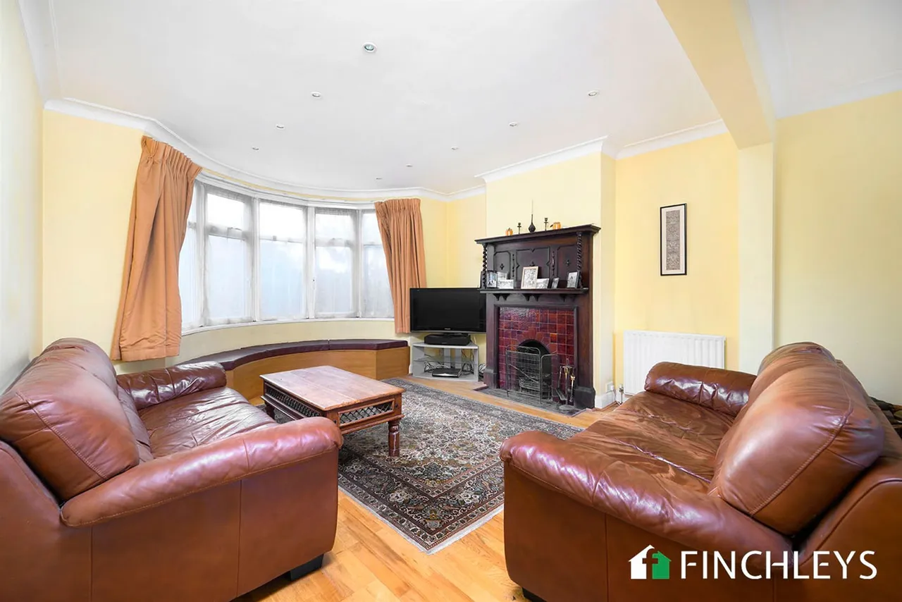 Lyndhurst Gardens, London, N3, photo 7