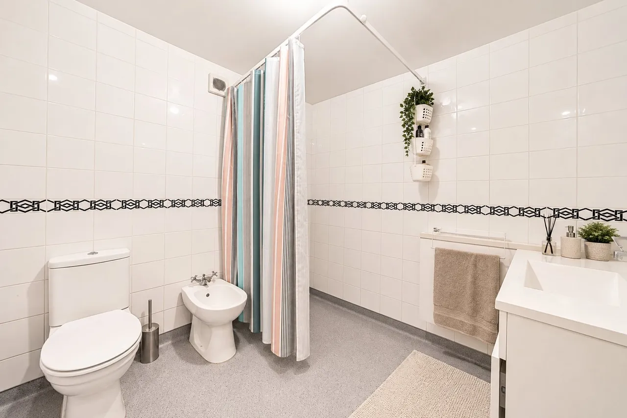 McLeod Road, SE2, photo 11