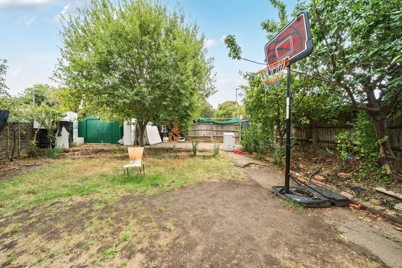 McLeod Road, SE2, photo 8