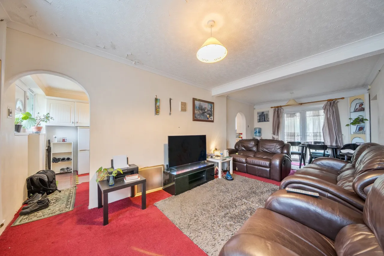 McLeod Road, SE2, photo 12